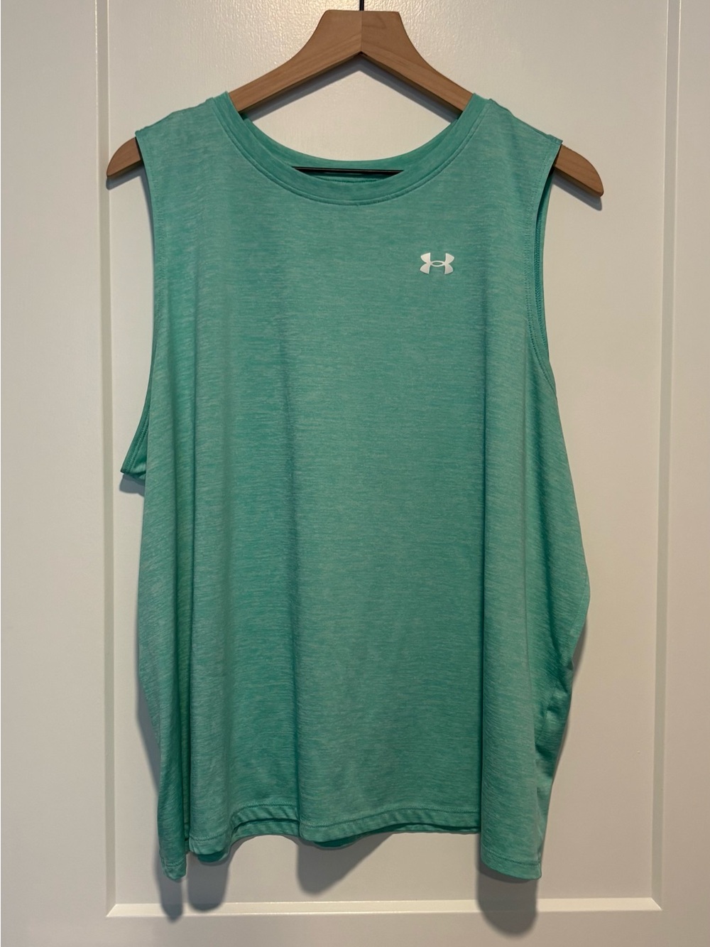 Under Armour Women's Muscle Tank Top - Mint Teal. Size 2X